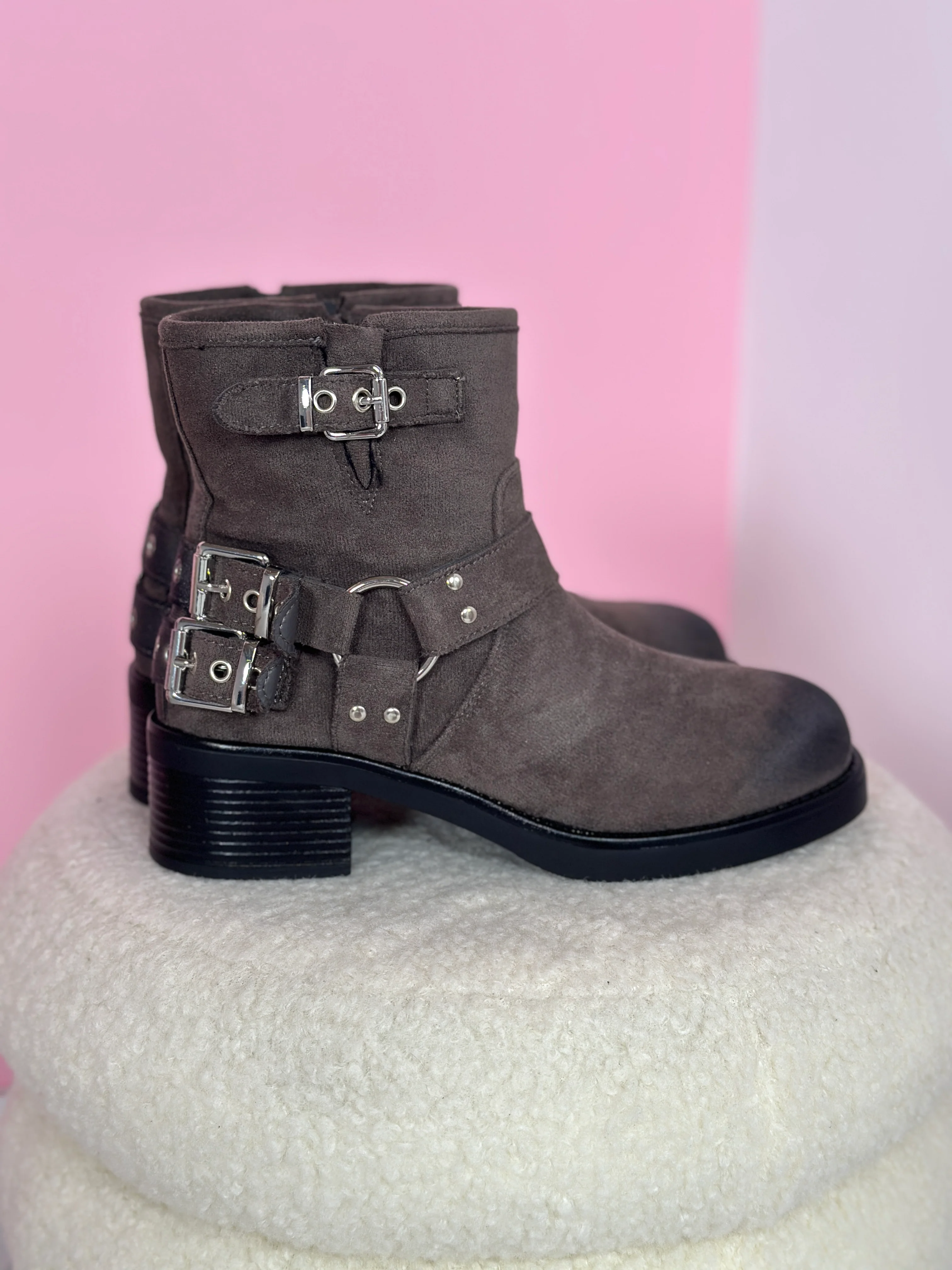 Gaby Grey Boots - Image 7